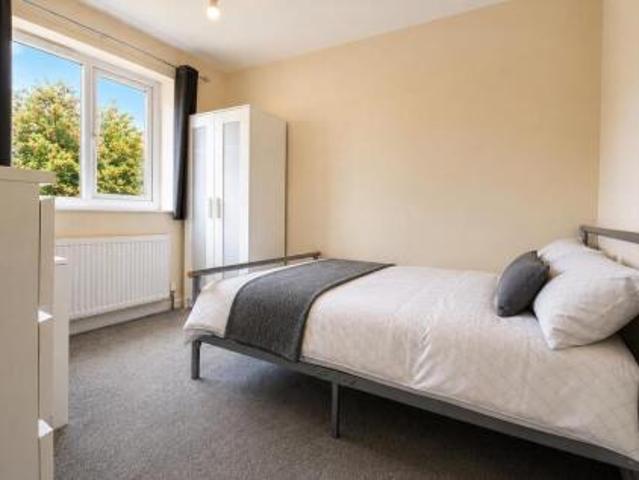 Room for rent in Saint George's, Sheffield