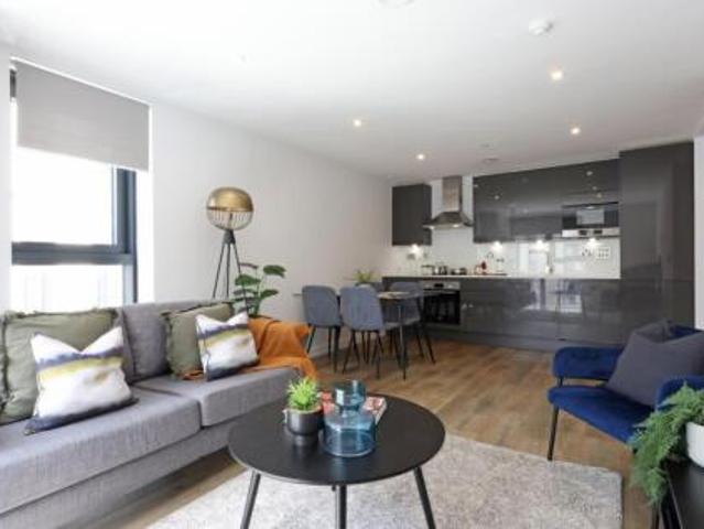 Room for rent in Finzels Reach, Bristol