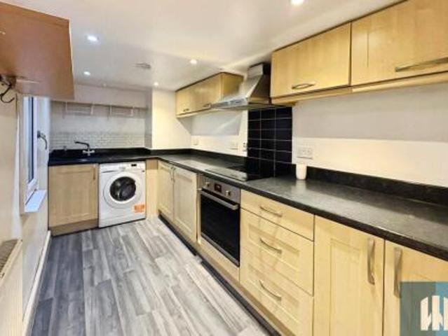 Room for rent in Towngate, Kirklees