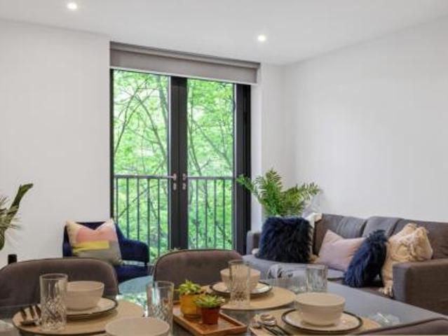 Room for rent in Finzels Reach, Bristol