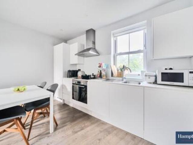 Room for rent in Lonesome, Greater London