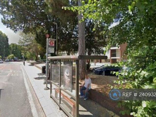 Room for rent in Ibsley Neighbourhood, Greater London