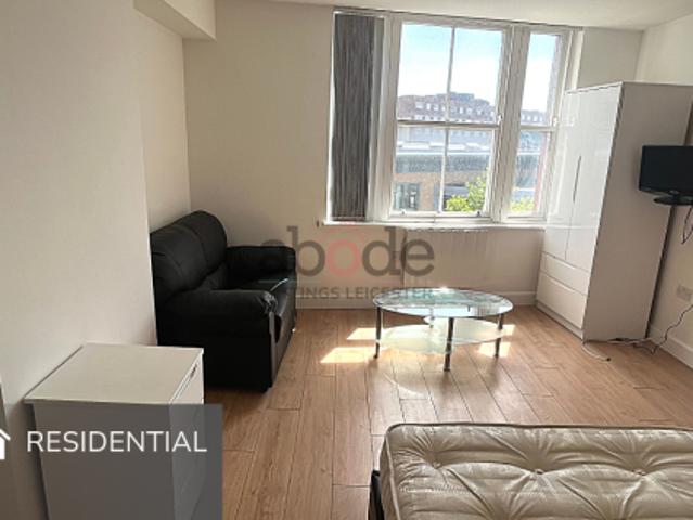Room for rent in St Matthew's, Leicester