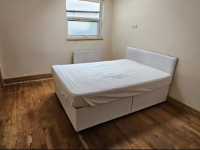 Room for rent in London Borough of Ealing, Greater London