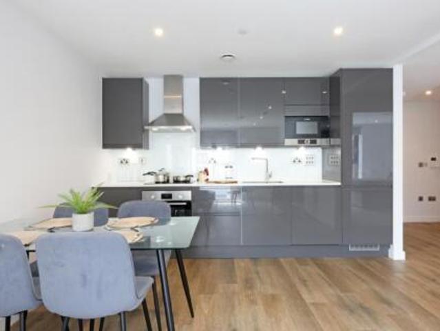 Room for rent in Finzels Reach, Bristol
