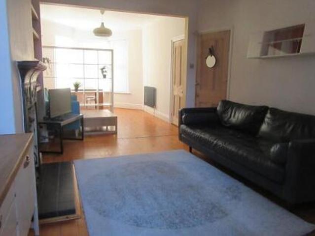 Room for rent in Old Trafford, Trafford