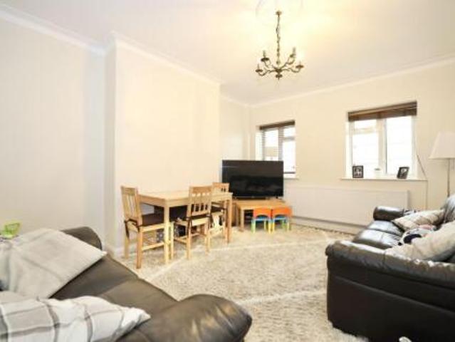 Room for rent in London Borough of Redbridge, Greater London
