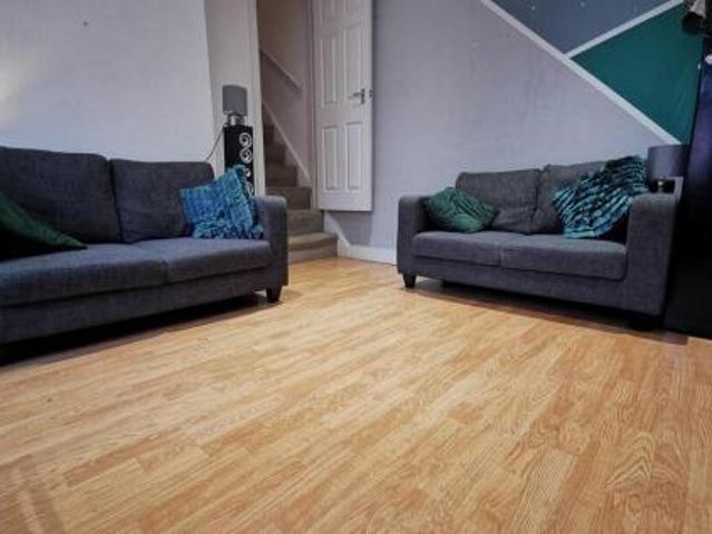 Room for rent in Burley, Leeds