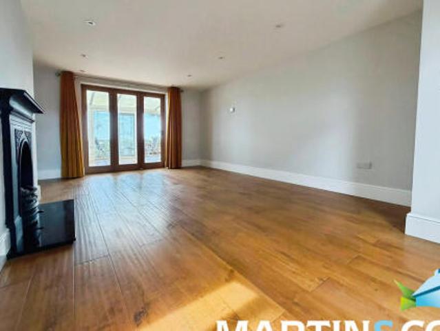 Room for rent in Wintersett, Wakefield