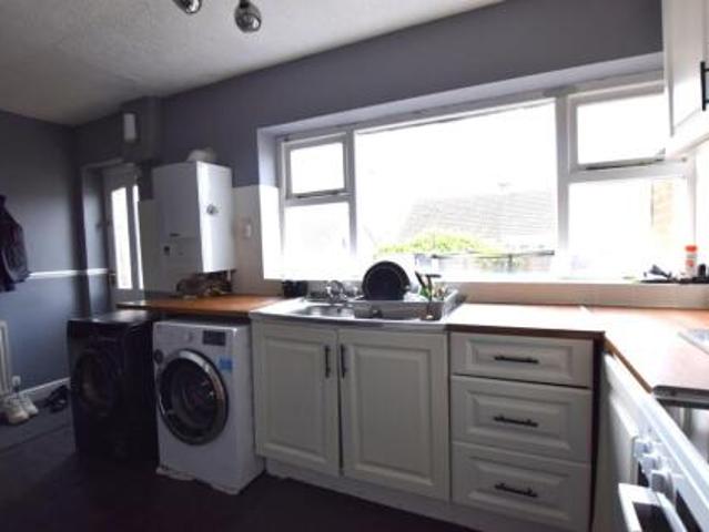 Room for rent in Whitehough, High Peak
