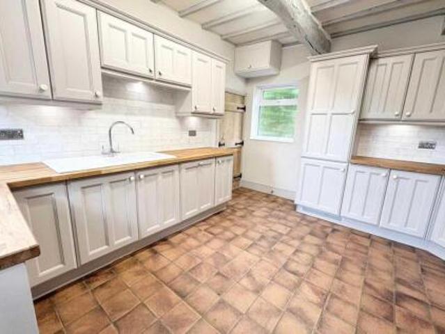 Room for rent in Cropwell Bishop, Rushcliffe