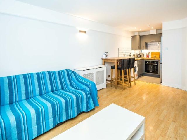 Apartment for rent in Stepney, Greater London