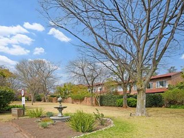 Townhouse for sale in Sandton, Gauteng