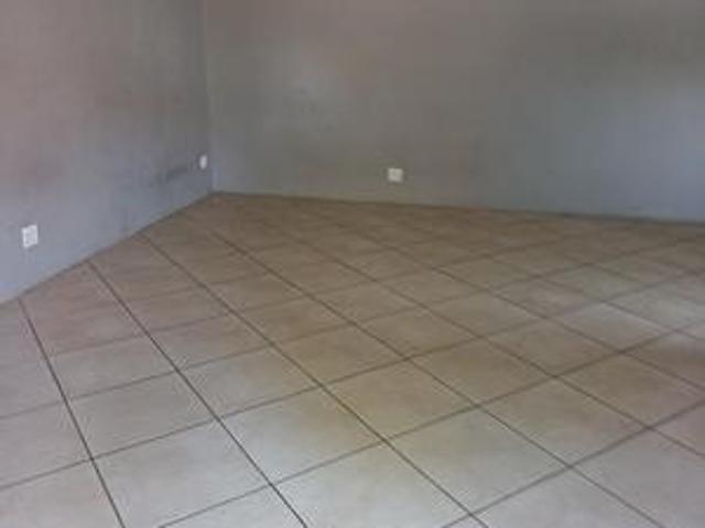 Townhouse for rent in Sandton, City of Johannesburg Metropolitan Municipality