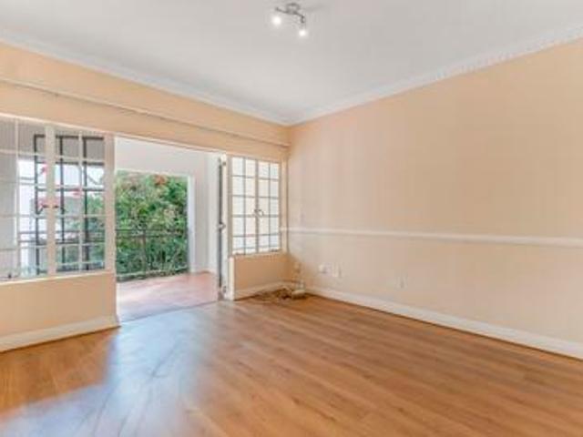 Apartment for sale in Vosloorus, Gauteng