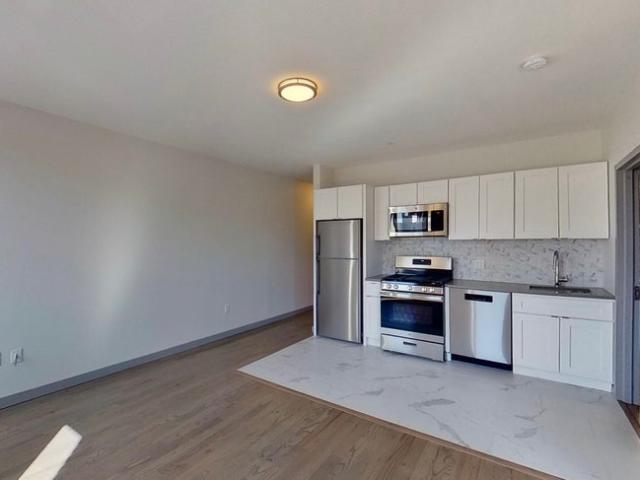 Room for rent in Arverne, New York