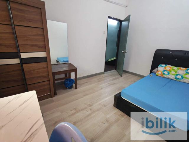 Room for rent in PJU 6, Petaling Jaya