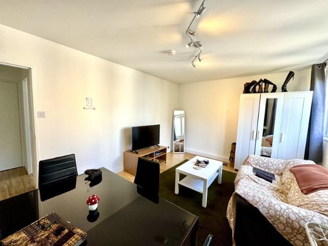 Apartment for rent in Finsbury, Greater London