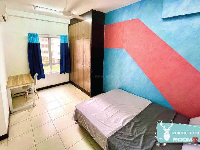 Room for rent in Petaling, Damansara Damai