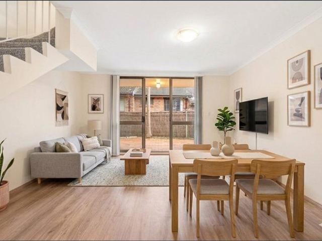 Townhouse for rent in Willoughby, New South Wales