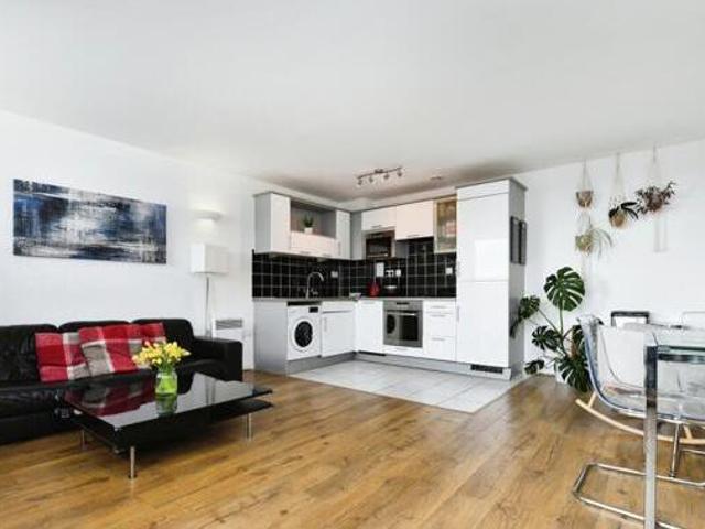 House for sale in Ingatestone and Fryerning, Navestock Side