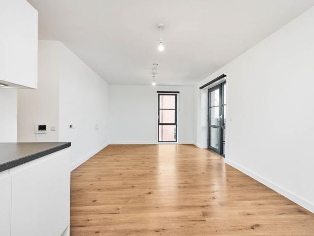 Apartment for rent in Scrattons Farm, Greater London