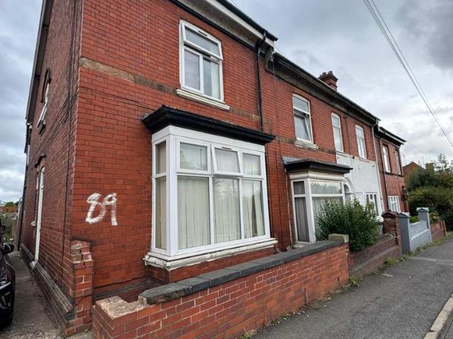 House for rent in Dixons Green, Dudley