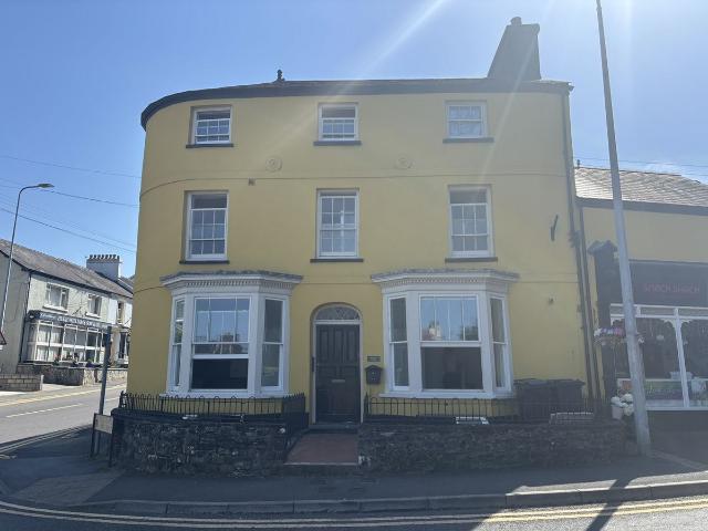 Apartment for rent in Llandeilo, Wales