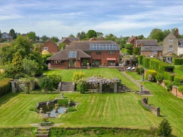 House for sale in Brentingby, Leicestershire