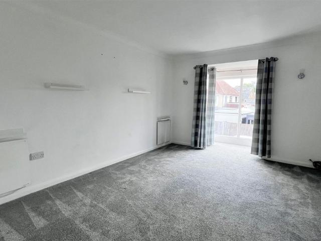 Apartment for rent in Hook Green, Hamerton