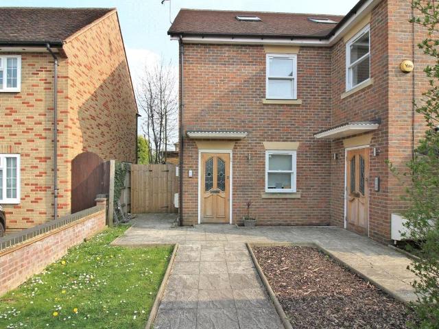 Apartment for rent in Letchmore Heath, Aldenham