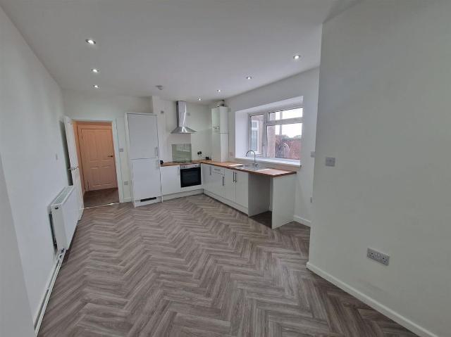 Apartment for rent in Grovesend, Gorseinon
