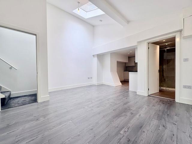 Apartment for rent in Kings Hill, East Hertfordshire