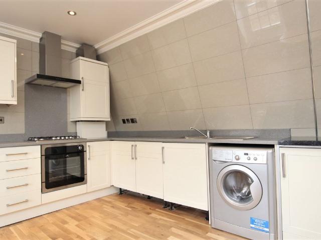 Apartment for rent in St. George in the East, Greater London