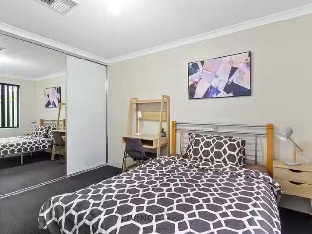 House for rent in Forrestfield, Western Australia