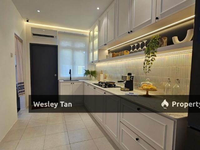 Terraced House for sale in Malaka