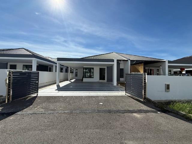 Residential House for rent in Long Miri