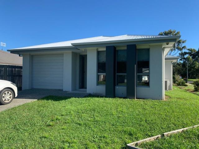 Apartment for rent in Armstrong Beach, Queensland