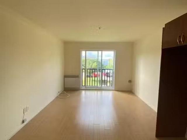 Condo for rent in Rouville, Quebec
