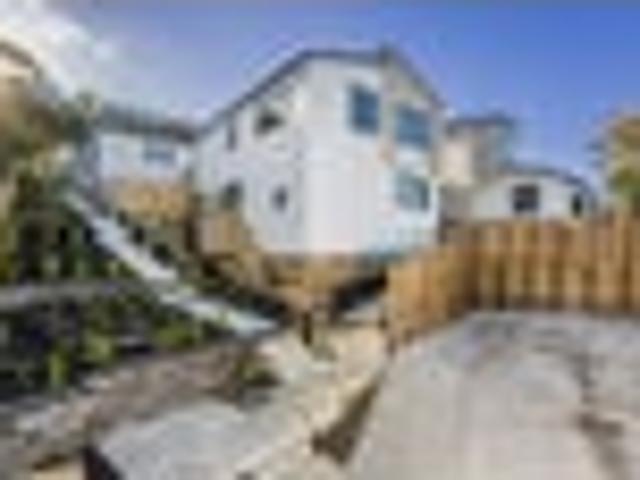 House for sale in Tōtara Vale, Kaipātiki