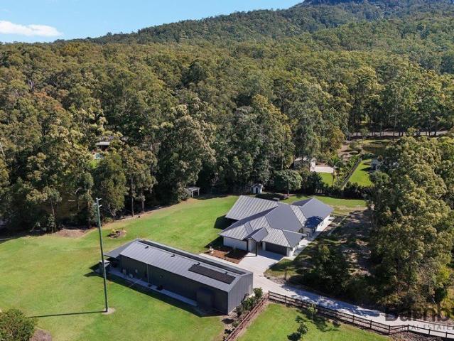 Cottage for sale in Kings Creek, Queensland