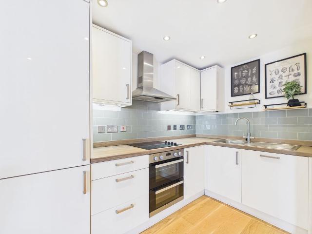 Apartment for rent in Golden Valley, Gloucestershire