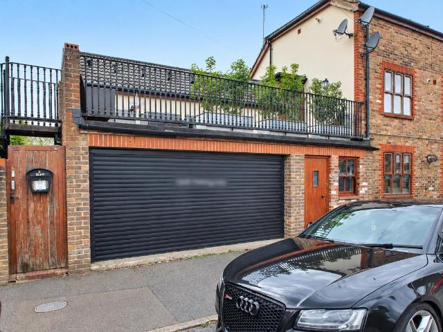 Apartment for rent in New Town, Horsham