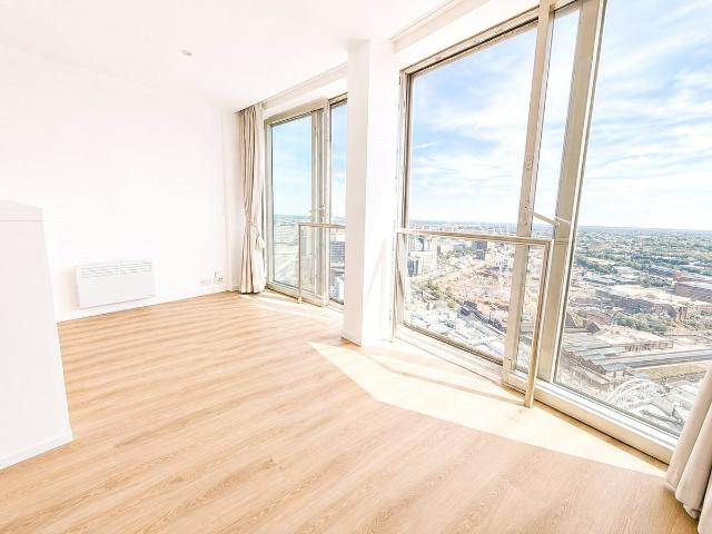 Studio for rent in Bordesley, West Midlands
