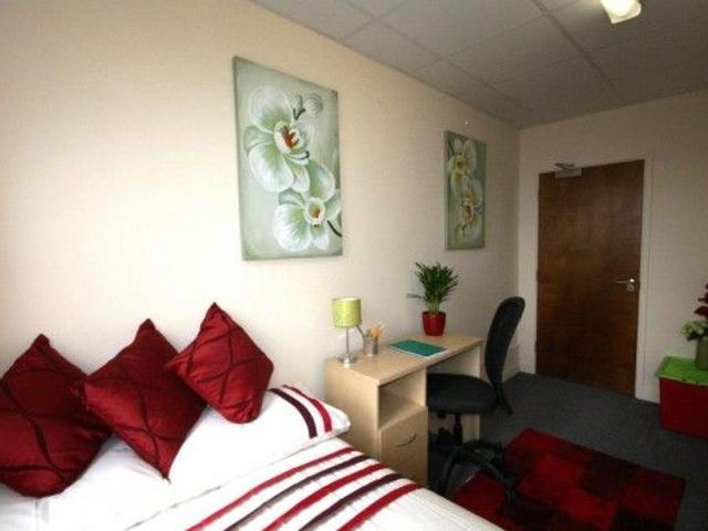 Room for rent in West Yorkshire