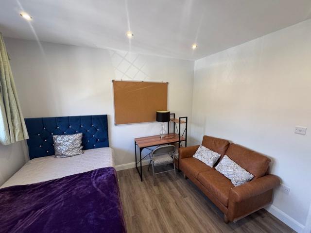 Studio for rent in Washwood Heath, West Midlands