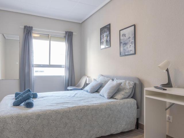 Apartamento en alquiler en Alicante, les Carolines Baixes