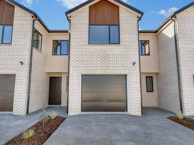 Townhouse for rent in Pukekura, Waikato