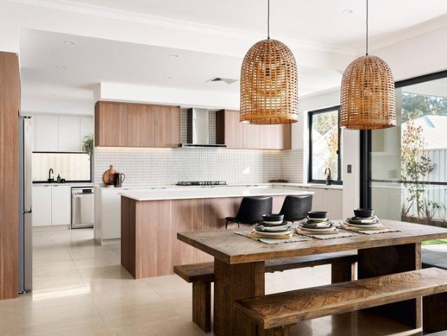 Cottage for sale in Viveash, City of Swan