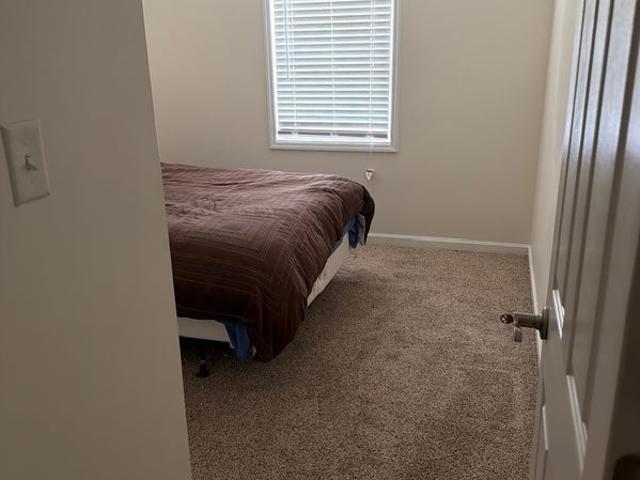 Room for rent in Jacksonville, North Carolina